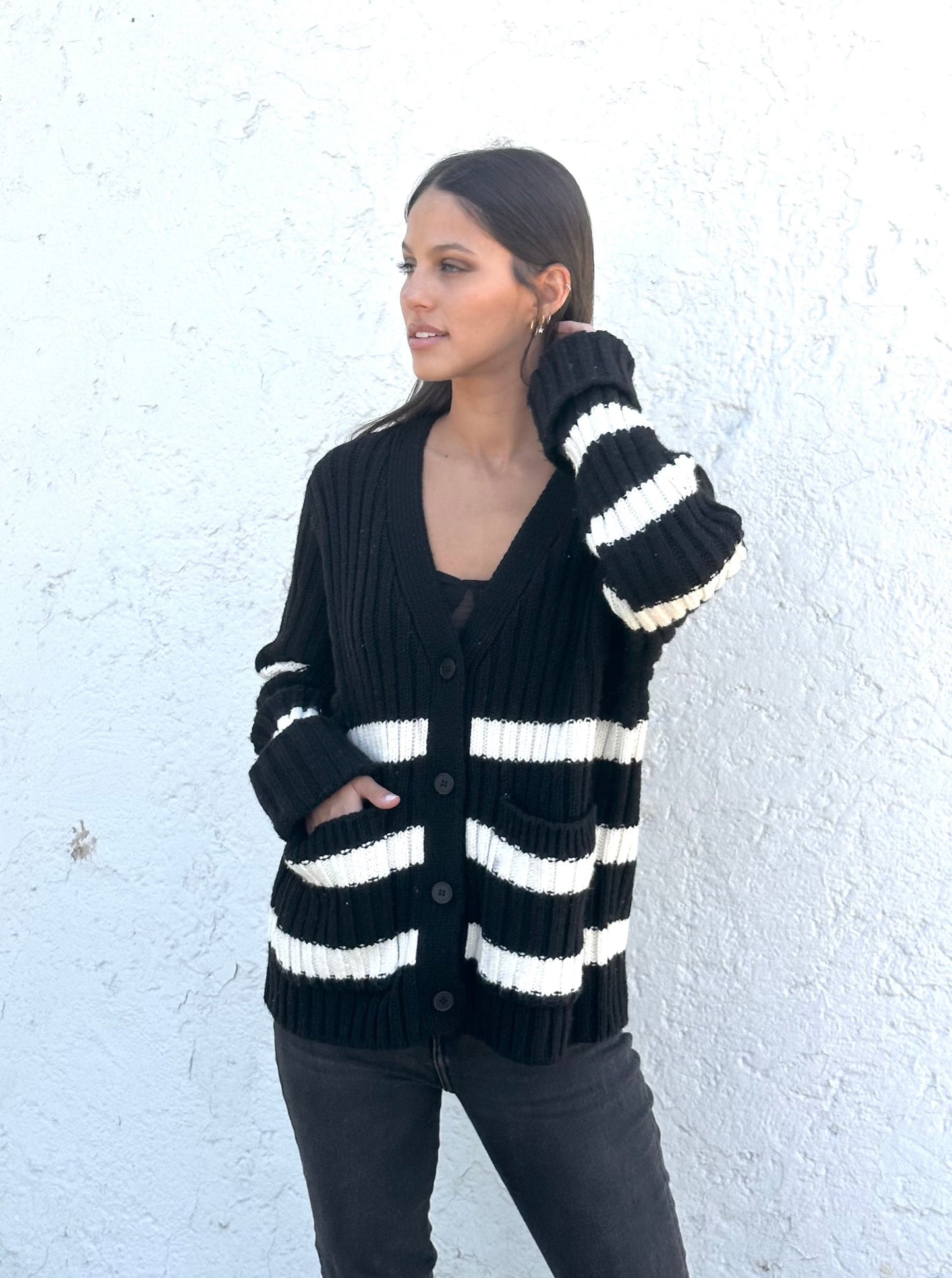SWEATER FILIPA NEGRO CON RAYAS