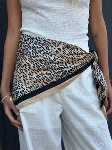 PAÑUELO BETANIA LEOPARDO