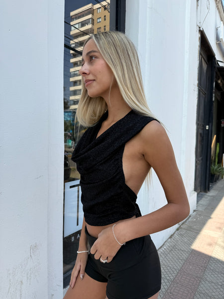 TOP LOURDES NEGRO BRILLOS