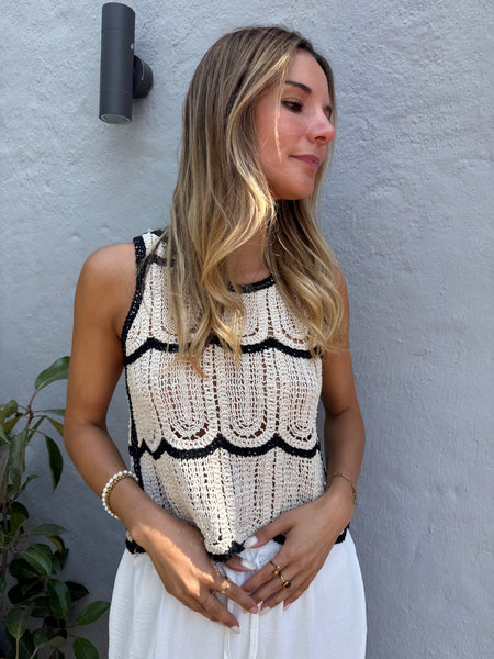 TOP BORDADO PARIS BEIGE