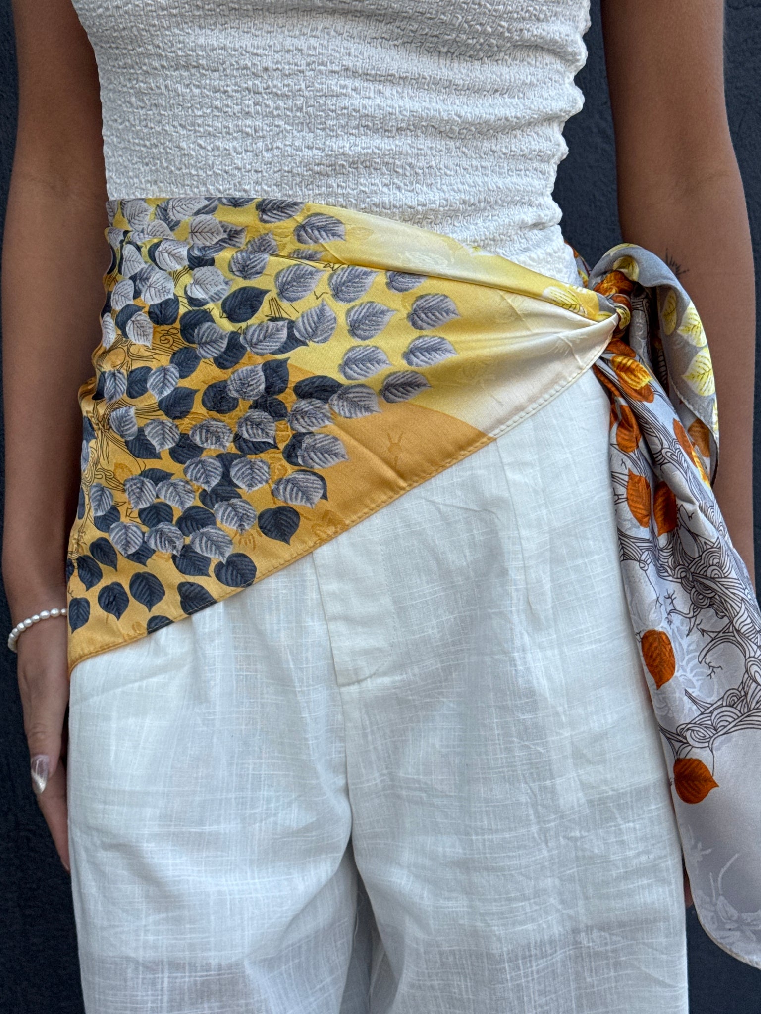 PAÑUELO BETANIA DISEÑO 2 AMARILLO