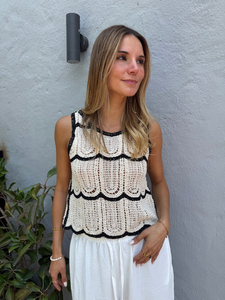 TOP BORDADO PARIS BEIGE