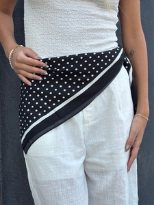 PAÑUELO BETANIA NEGRO LUNAR